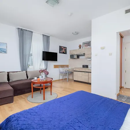 Astra Apartments By Solarento-3